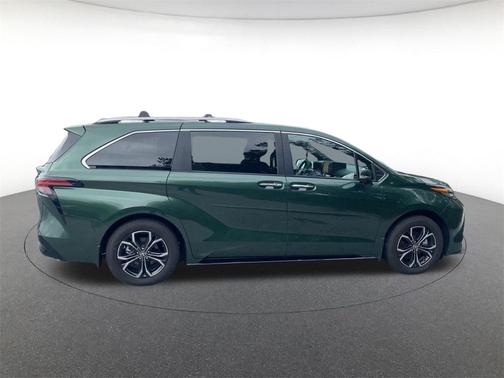 2025 Toyota Sienna Platinum 7 Passenger