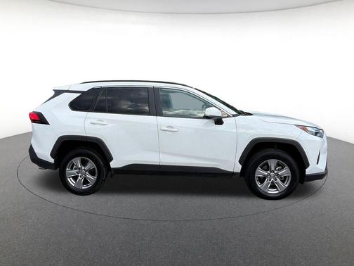 Ice Cap 2025 Toyota RAV4 XLE