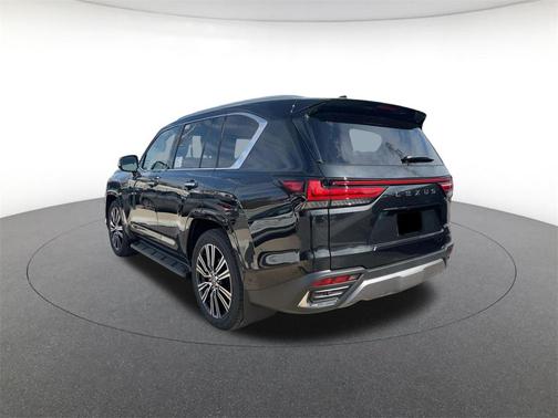 2025 Lexus LX 700h Luxury