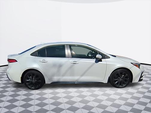 2023 Toyota Corolla Hybrid SE
