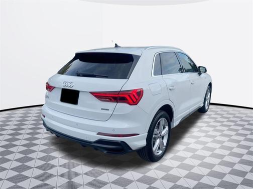 2021 Audi Q3 Premium