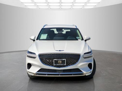 Uyuni White 2025 Genesis GV70 2.5T AWD