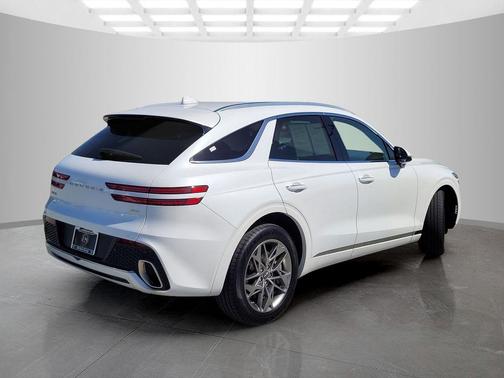 Uyuni White 2025 Genesis GV70 2.5T AWD