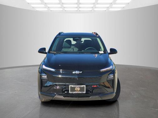 Mosaic Black Metallic 2027 Chevrolet Bolt RS