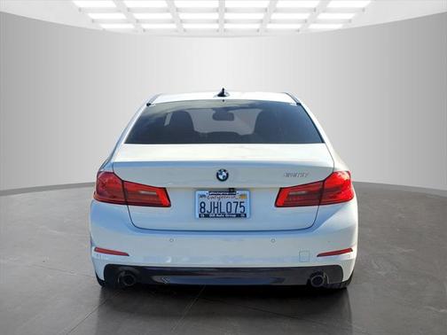 2019 BMW 530 530i