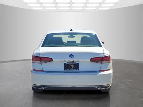 2022 Volkswagen Passat 2.0T SE