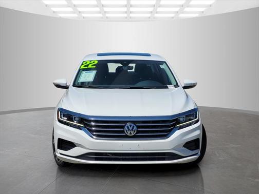 2022 Volkswagen Passat 2.0T SE