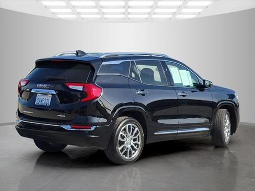 2022 GMC Terrain Denali