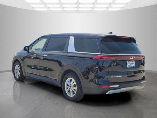 2022 Kia Carnival LXS