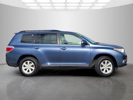 2013 Toyota Highlander SE