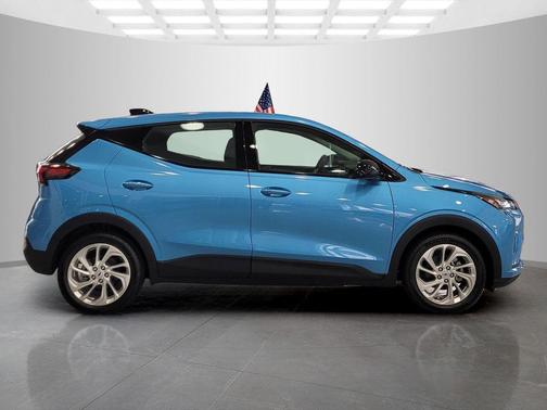 Marina Blue Metallic 2027 Chevrolet Bolt LT FWD