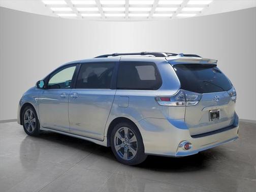 2019 Toyota Sienna SE Premium