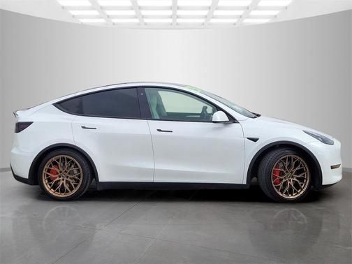 2023 Tesla Model Y Performance Dual Motor All-Wheel Drive