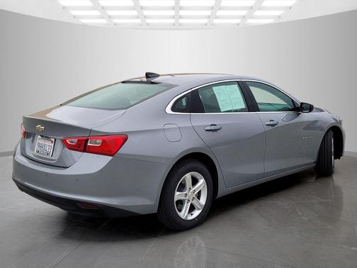 Sterling Gray Metallic 2023 Chevrolet Malibu 1LS