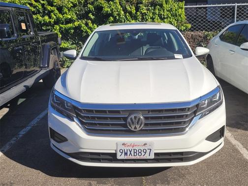 2022 Volkswagen Passat 2.0T SE