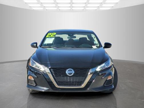 2022 Nissan Altima SR FWD