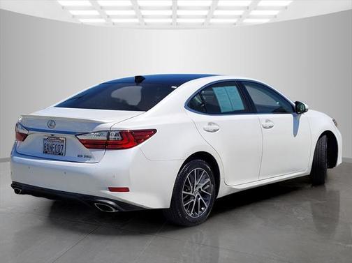 2017 Lexus ES 350 Base