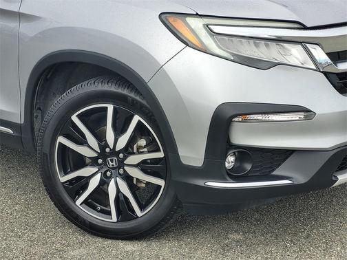 2019 Honda Pilot Touring 8-Passenger