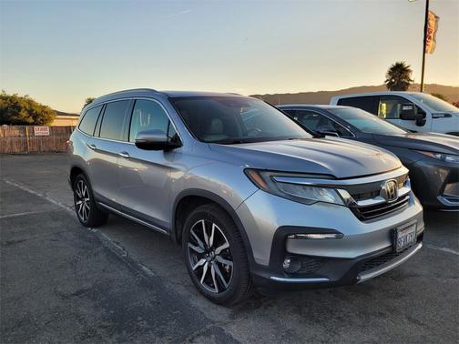 2019 Honda Pilot Touring 8-Passenger