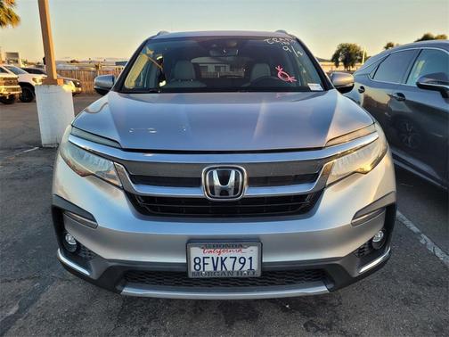 2019 Honda Pilot Touring 8-Passenger