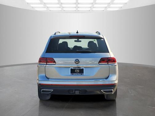 2022 Volkswagen Atlas 3.6L SE w/Technology