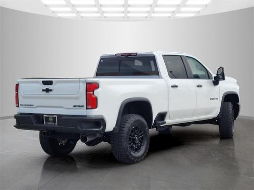 2026 Chevrolet Silverado 2500 ZR2