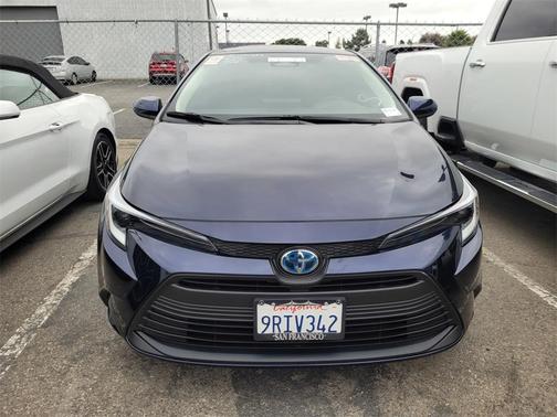 2025 Toyota Corolla Hybrid LE