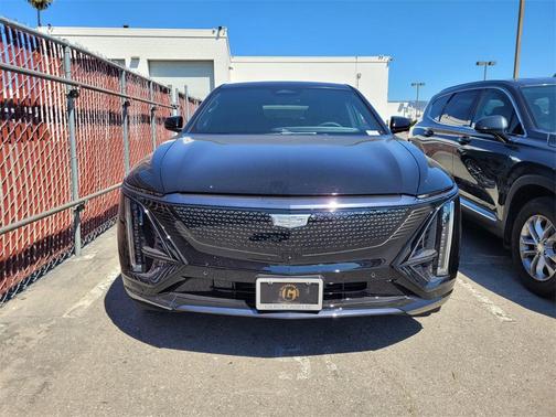 2025 Cadillac LYRIQ Sport