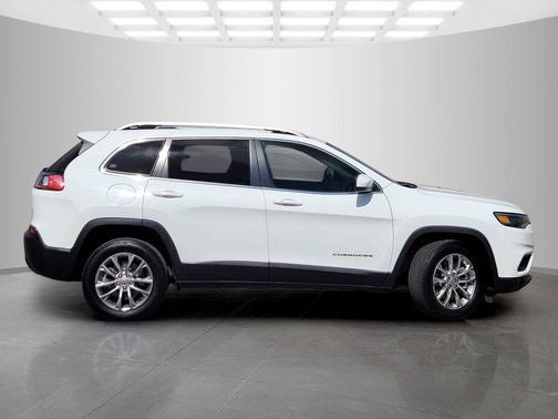 Bright White Clearcoat 2021 Jeep Cherokee Latitude Lux