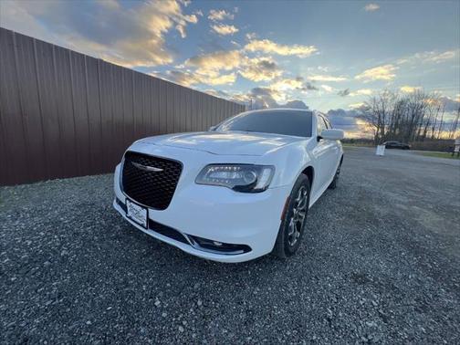 2016 Chrysler 300 S