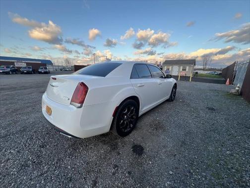 2016 Chrysler 300 S