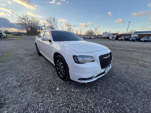 2016 Chrysler 300 S