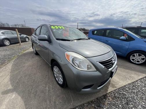 2014 Nissan Versa 1.6 SV