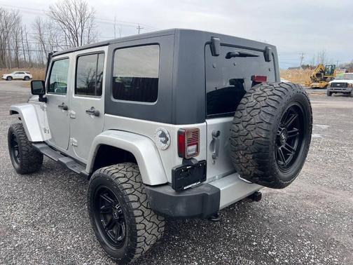 2010 Jeep Wrangler Unlimited Sahara
