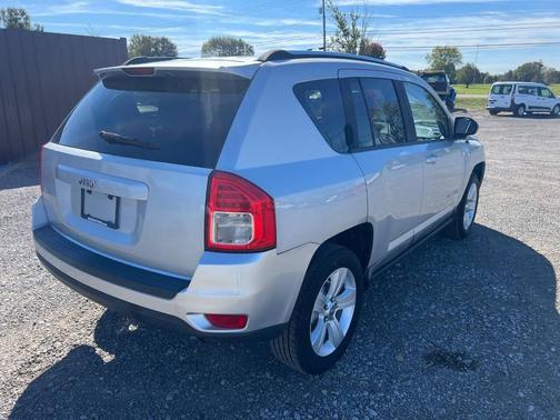 2011 Jeep Compass Sport