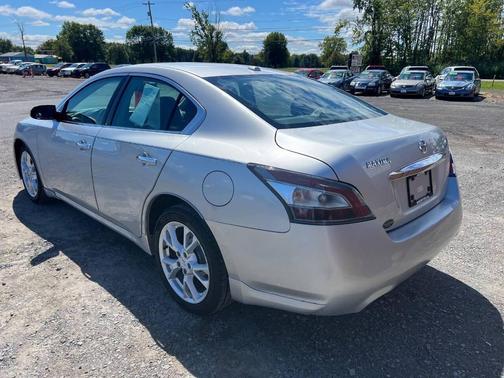 2012 Nissan Maxima SV