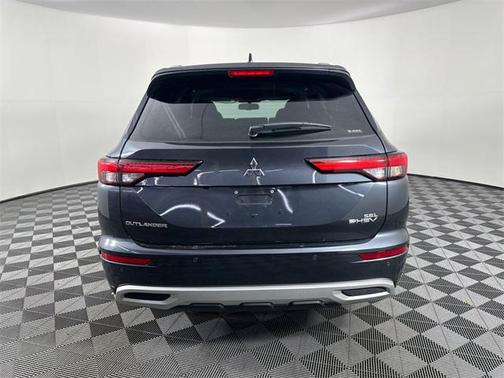 2025 Mitsubishi Outlander PHEV SEL