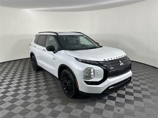 2025 Mitsubishi Outlander PHEV SEL