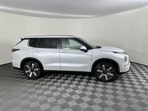 2025 Mitsubishi Outlander SE 2.5 S-AWC