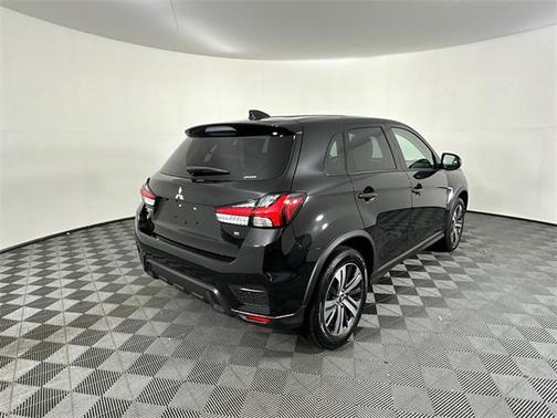 2025 Mitsubishi Outlander Sport SE