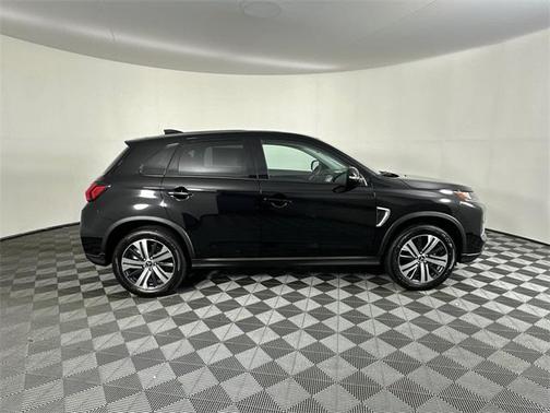 2025 Mitsubishi Outlander Sport SE
