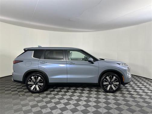 2026 Mitsubishi Outlander SE 1.5T S-AWC