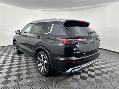 2025 Mitsubishi Outlander PLATINUM EDITION 2.5 S-AWC