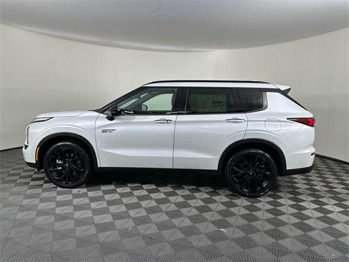 2025 Mitsubishi Outlander PHEV SEL