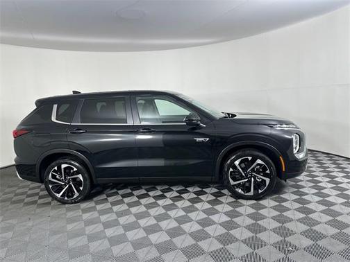 2025 Mitsubishi Outlander PHEV SE S-AWC