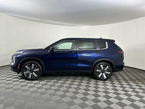 Cosmic Blue Metallic 2026 Mitsubishi Outlander SE S-AWC
