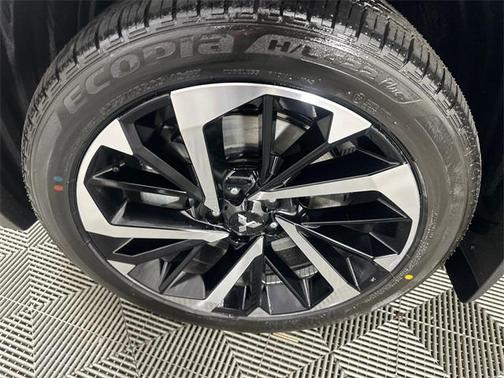 2025 Mitsubishi Outlander PHEV SE S-AWC