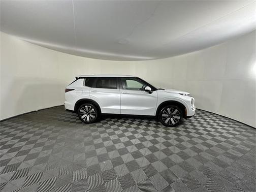2026 Mitsubishi Outlander SE 1.5T S-AWC