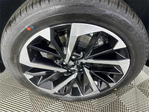 2025 Mitsubishi Outlander PHEV SE S-AWC