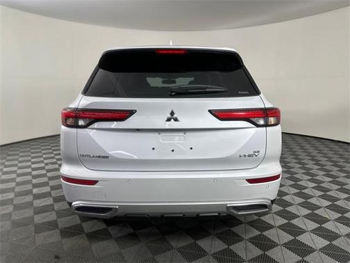 2025 Mitsubishi Outlander PHEV SE S-AWC
